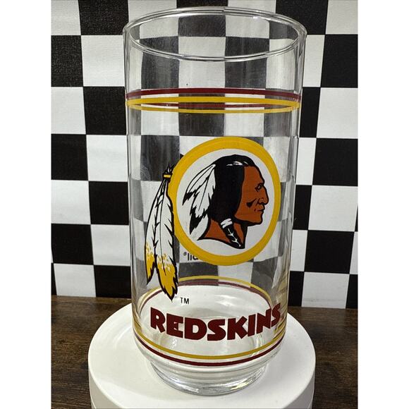 Washington Redskins Vintage Mobil Drinking Glasses 6” Tall - Set of 2 - Picture 2 of 4